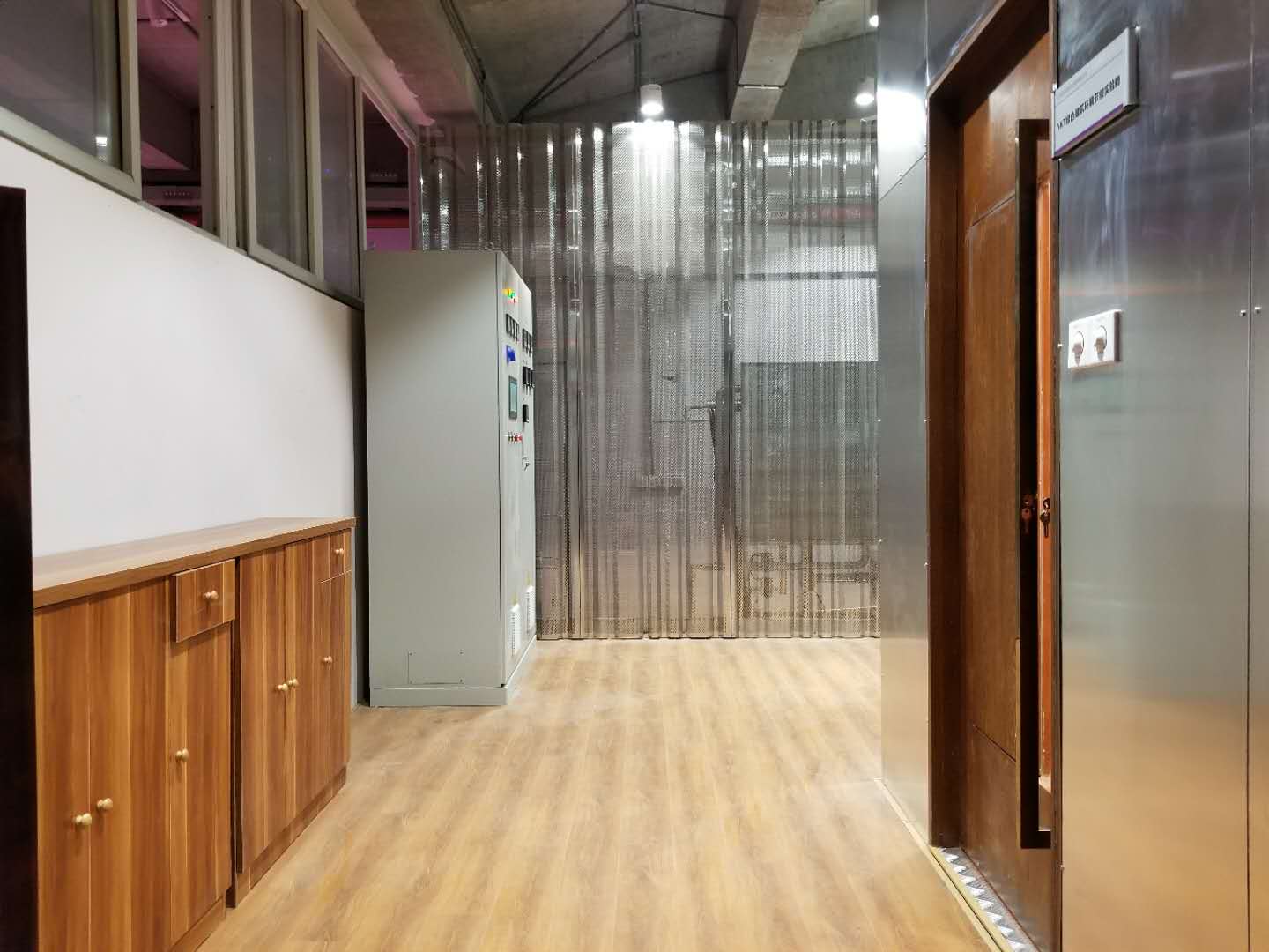 通道.jpg